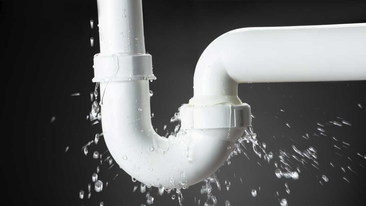 Leaking kitchen drain pipe
